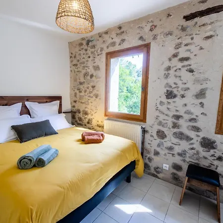 Holiday home La Mazette, Les Pieds Dans L'eau ! Privatisee ! 16 Pers *