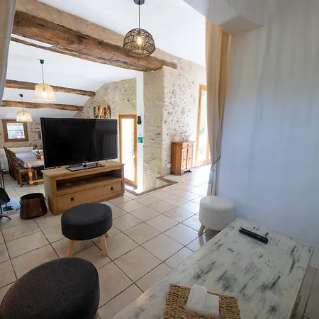 Holiday home La Mazette, Les Pieds Dans L'eau ! Privatisee ! 16 Pers